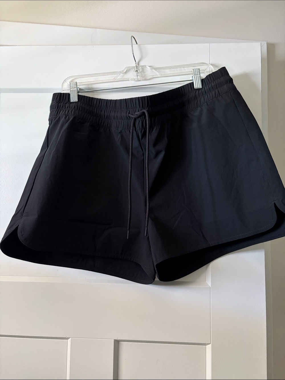 Eddie Bauer Women's Black Drawstring Athletic Shorts pocket size Large